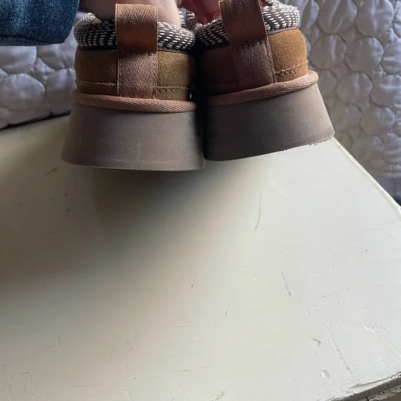 Koolaburra Tan Platform Shoes - Picture 5 of 8